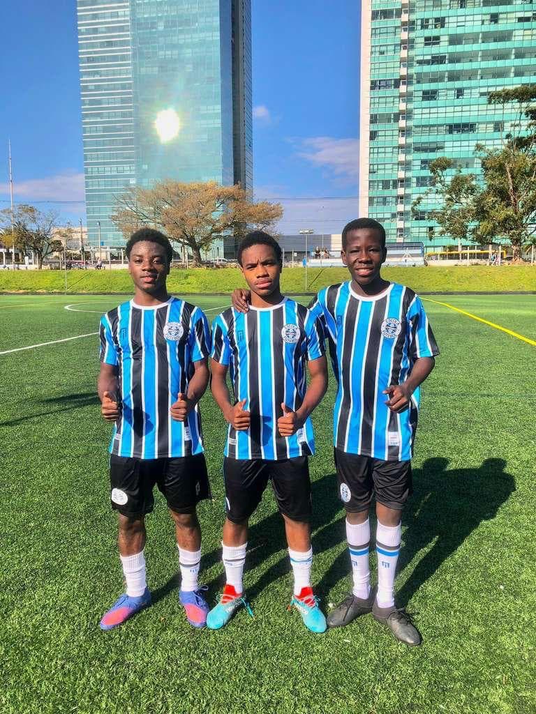 Kervens Presley Durosema, Phidlin Jean-Baptiste and Jean Wid Vinette in Grêmio colours